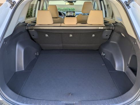 Used 2019 Toyota RAV4 XLE w/ Convenience Package image 17