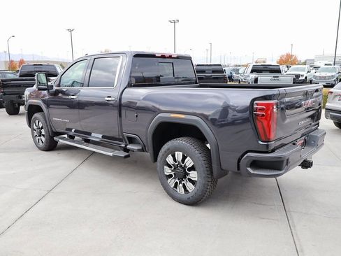 New 2026 GMC Sierra 3500 Denali w/ Technology Package AWD/4WD image 4