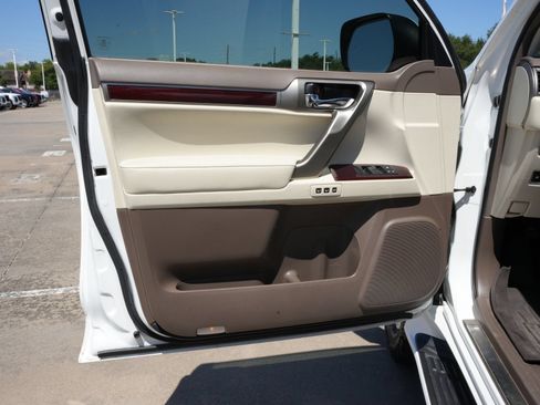 Used 2019 Lexus GX 460 Premium AWD/4WD image 17