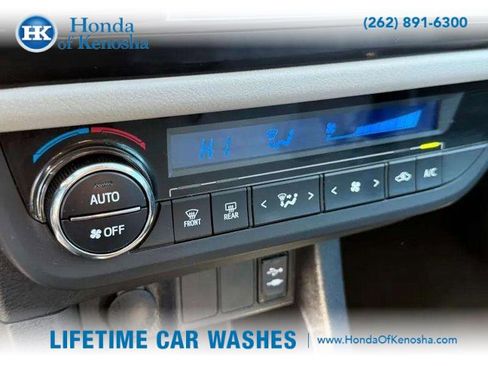 Used 2014 Toyota Corolla L image 21