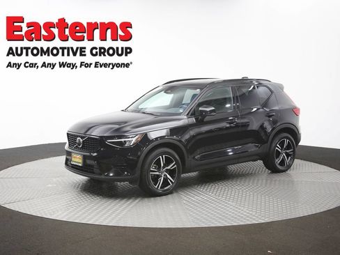 Used 2024 Volvo XC40 B5 Core AWD/4WD image 57