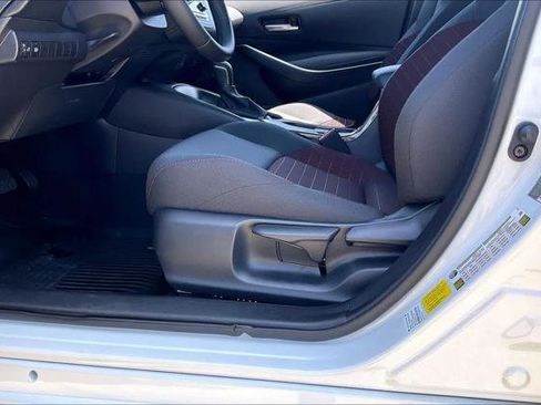 Certified 2025 Toyota Corolla SE w/ SE Premium Package image 36