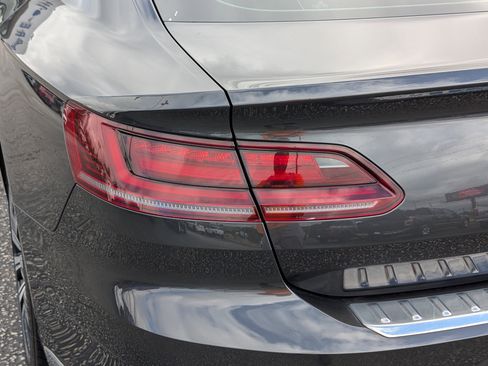 Used 2019 Volkswagen Arteon SE image 11