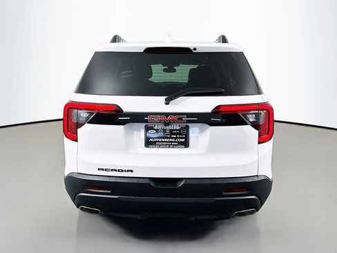 Used 2023 GMC Acadia SLT w/ Elevation Edition image 6