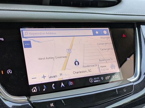 Used 2024 Cadillac XT6 Premium Luxury FWD image 30