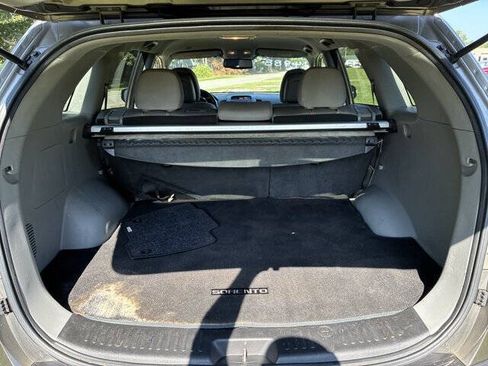 Used 2012 Kia Sorento LX w/ Convenience Pkg FWD image 27