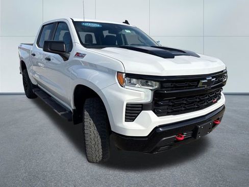 Used 2023 Chevrolet Silverado 1500 LT Trail Boss w/ Protection Package image 5