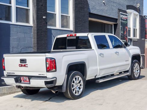 Used 2017 GMC Sierra 1500 Denali AWD/4WD image 4