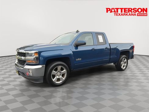 Used 2017 Chevrolet Silverado 1500 LT w/ Texas Edition RWD image 1