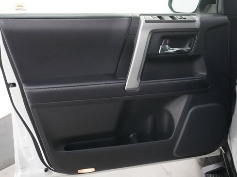 Used 2019 Toyota 4Runner SR5 image 21