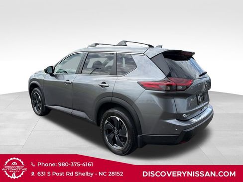 Certified 2024 Nissan Rogue SV w/ SV Premium Package FWD image 8