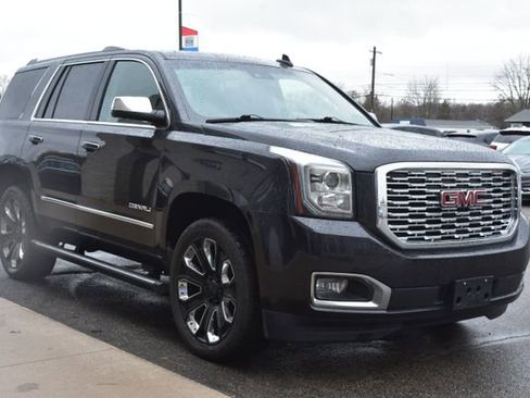 Used 2020 GMC Yukon Denali w/ Denali Ultimate Black Edition AWD/4WD image 12