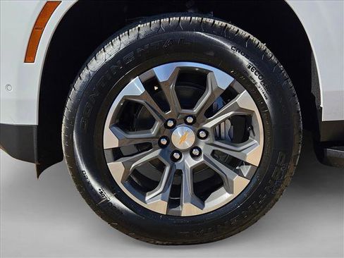 New 2026 Chevrolet Tahoe LS image 10