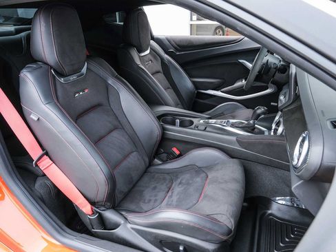 Used 2022 Chevrolet Camaro ZL1 RWD image 36