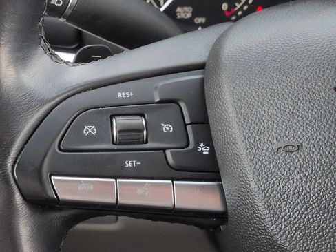Used 2021 Cadillac XT4 Luxury FWD image 23