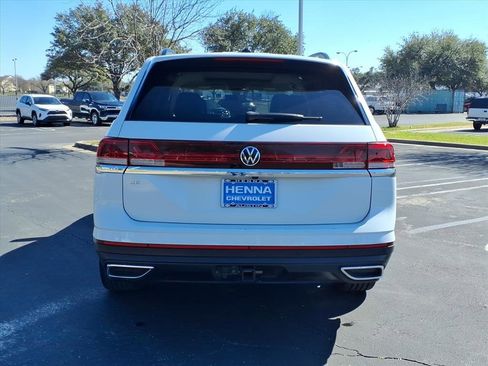 Used 2024 Volkswagen Atlas SE image 8