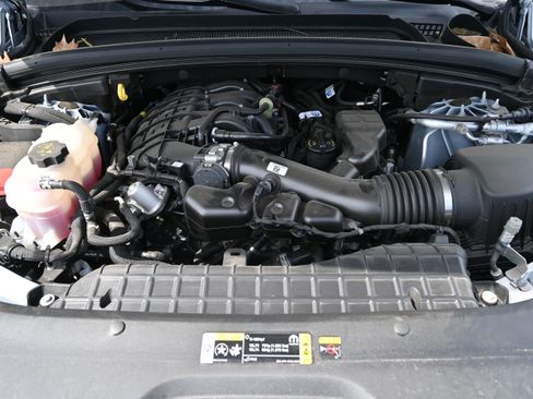 Used 2025 Jeep Grand Cherokee L Laredo w/ Luxury Tech Group I RWD image 34