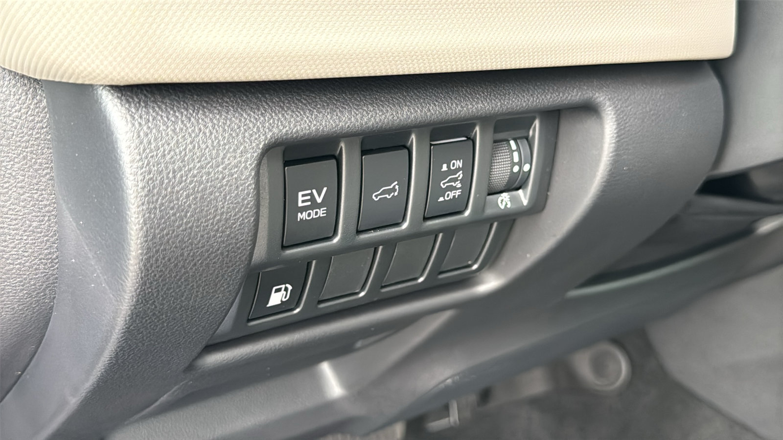 New 2026 Subaru Forester Premium AWD/4WD image 16