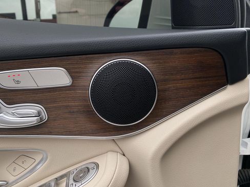 Used 2022 Mercedes-Benz GLC 300 4MATIC image 15