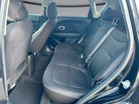Used 2016 Kia Soul FWD image 24