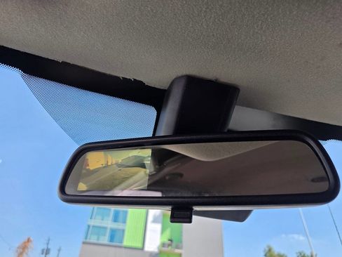 Used 2020 Chevrolet Express 3500 image 9