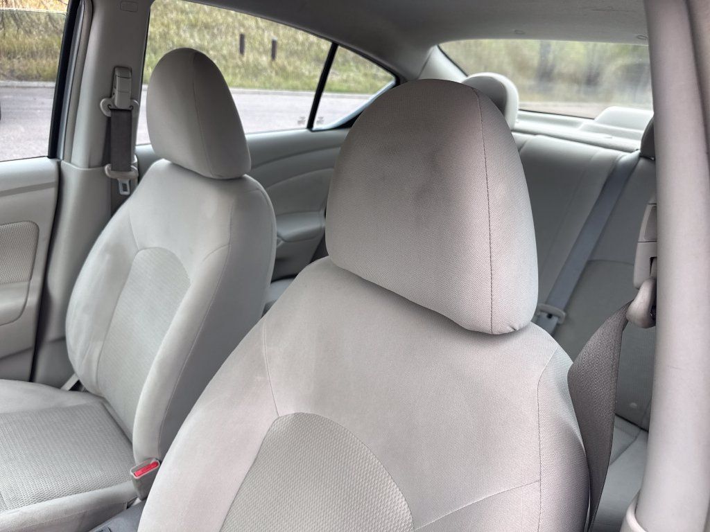 Used 2012 Nissan Versa FWD image 13