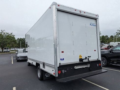 New 2025 GMC Savana 3500 Extended w/ Power Convenience Package RWD image 6