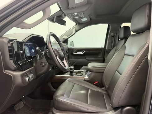 Used 2023 GMC Sierra 1500 SLT AWD/4WD image 19