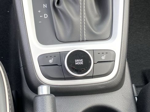 New 2026 Hyundai Venue SEL image 20