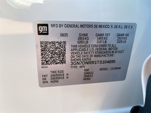 New 2026 Chevrolet Equinox EV LT image 32
