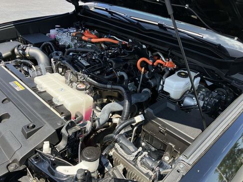 Used 2024 Toyota Tacoma TRD Sport image 34