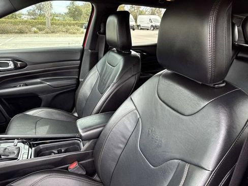 Used 2022 Jeep Compass Limited image 21