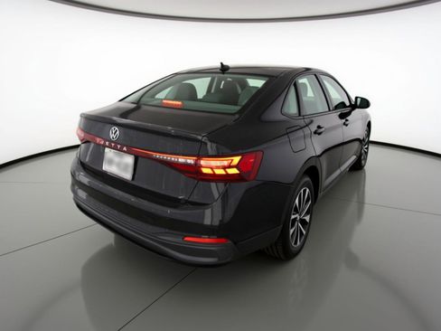 Used 2025 Volkswagen Jetta S image 9