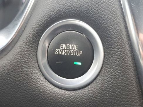 Certified 2023 Chevrolet Traverse LT image 24