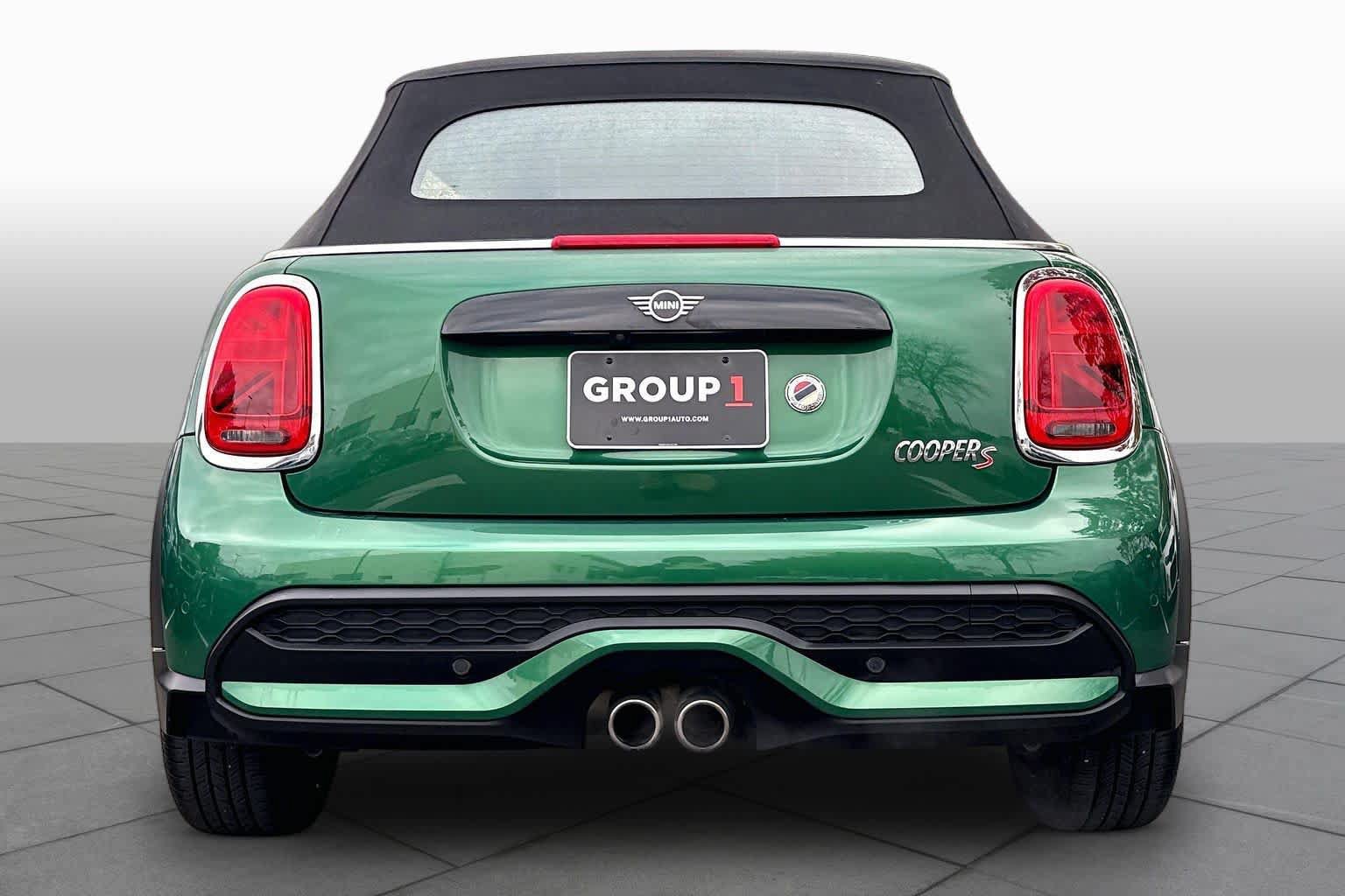 Used 2024 MINI Cooper S w/ Signature Upholstery Package FWD image 4