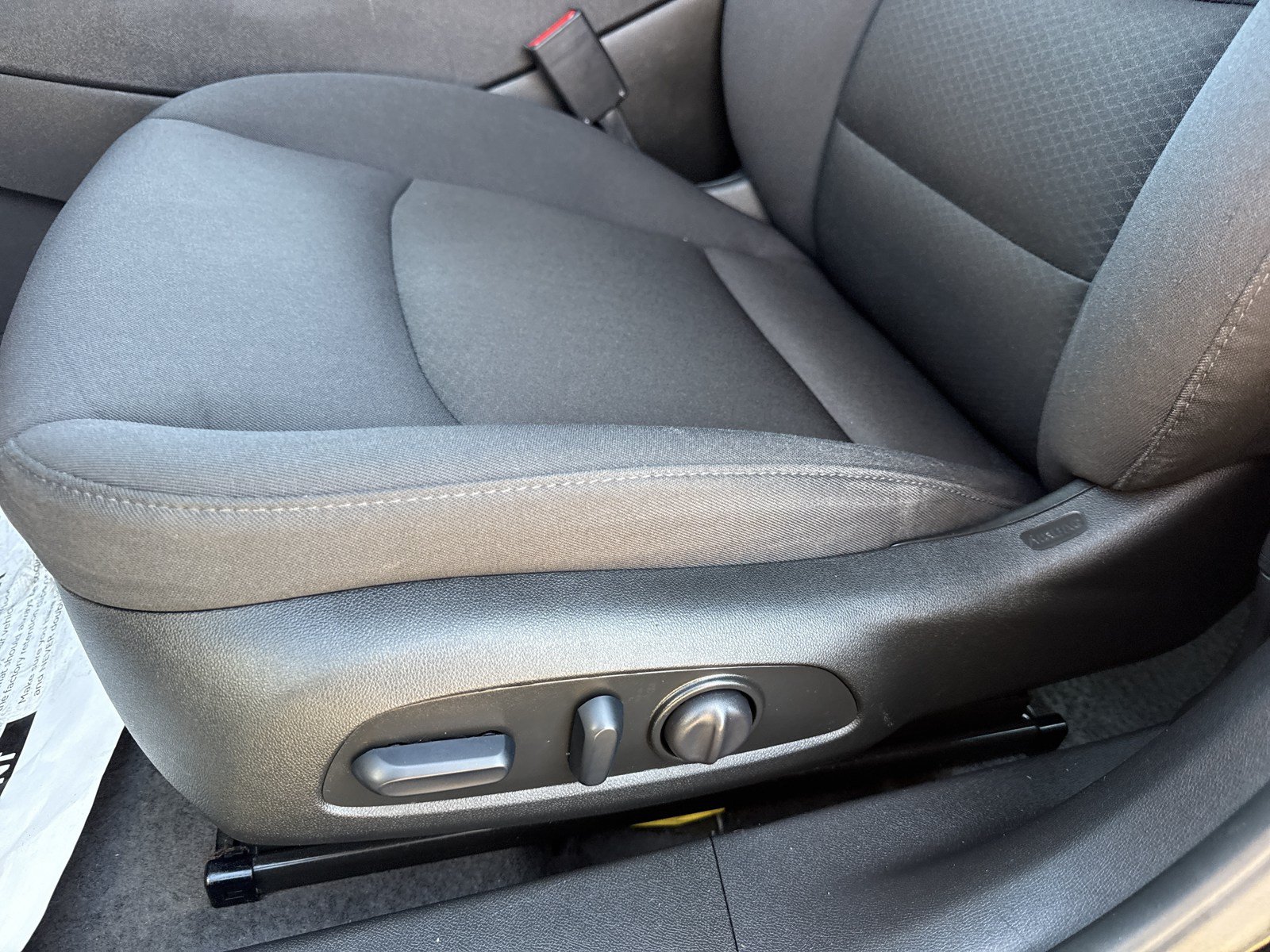 Used 2025 Chevrolet Malibu LT FWD image 12