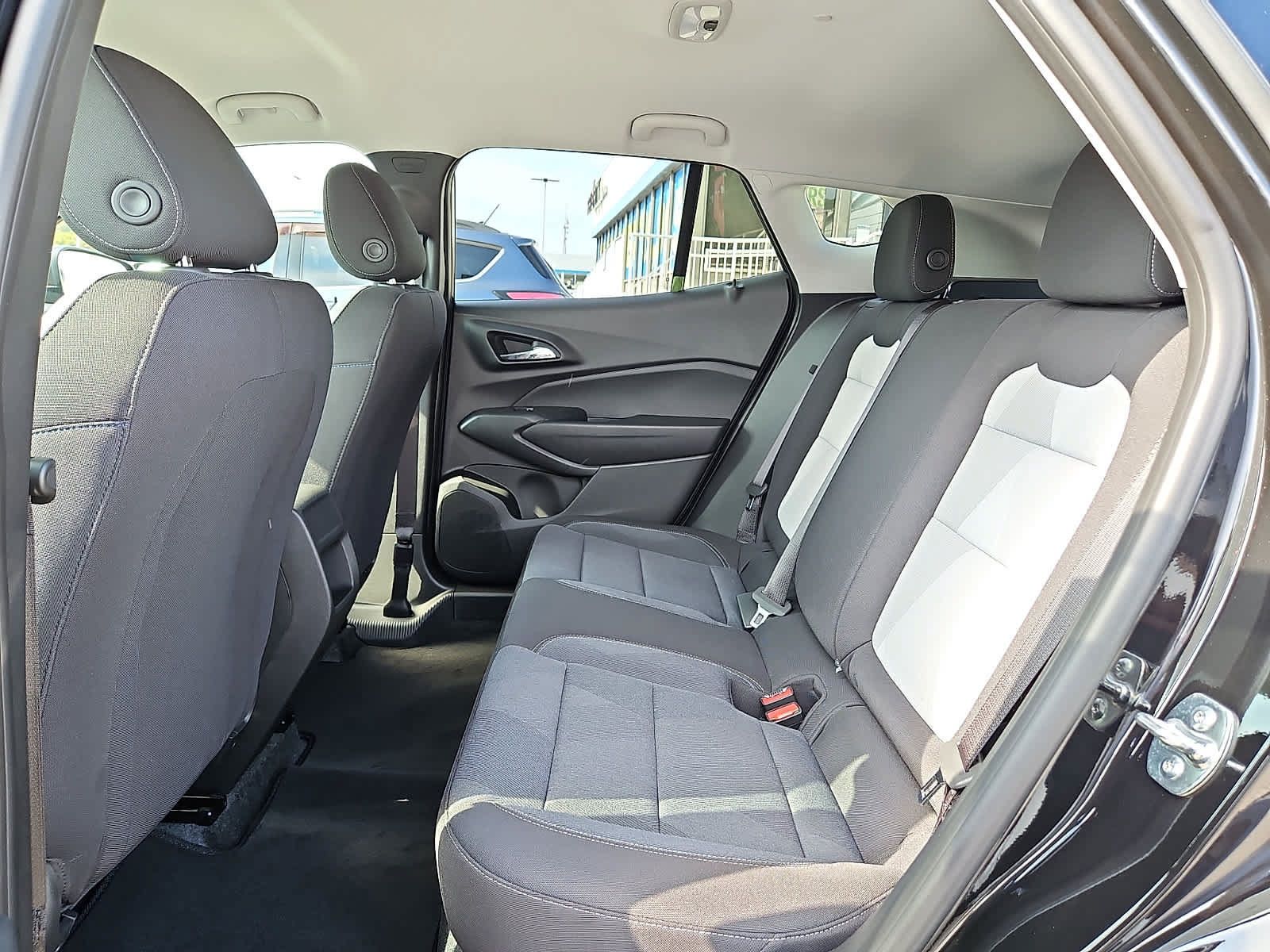 New 2026 Chevrolet Trax LS w/ LS Convenience Package FWD image 8