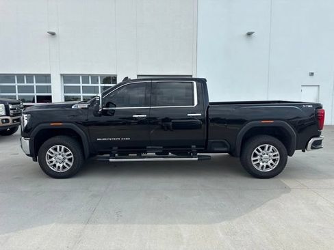 Used 2024 GMC Sierra 2500 SLT w/ SLT Premium Package AWD/4WD image 6