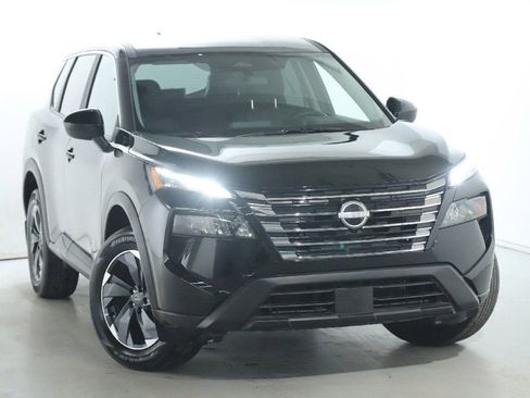 Certified 2026 Nissan Rogue SV w/ Cold Weather Package image 2