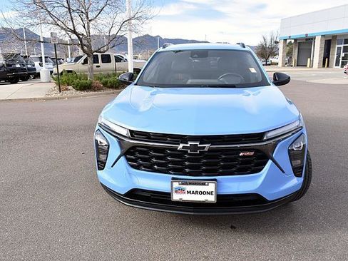 Used 2024 Chevrolet Trax RS w/ Driver Confidence Package image 2