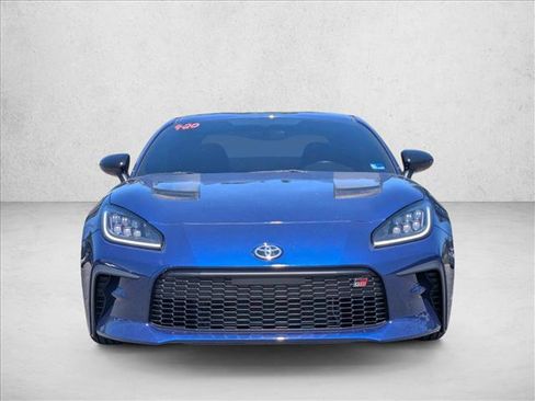 Used 2022 Toyota GR86 w/ ALL Weather Mat Package (TMS) RWD image 2