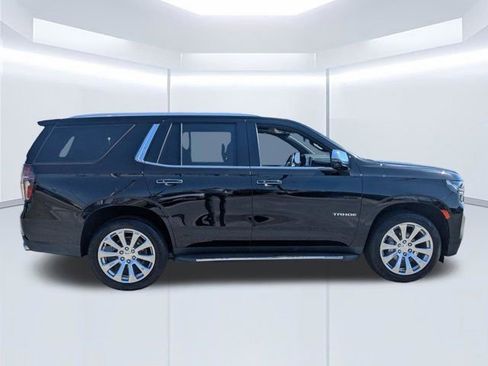 Used 2021 Chevrolet Tahoe Premier w/ Premium Package image 3