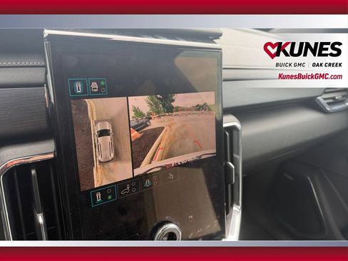 Used 2024 GMC Acadia Elevation FWD image 27