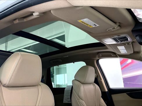 Used 2023 Acura MDX SH-AWD w/ Advance Package image 28