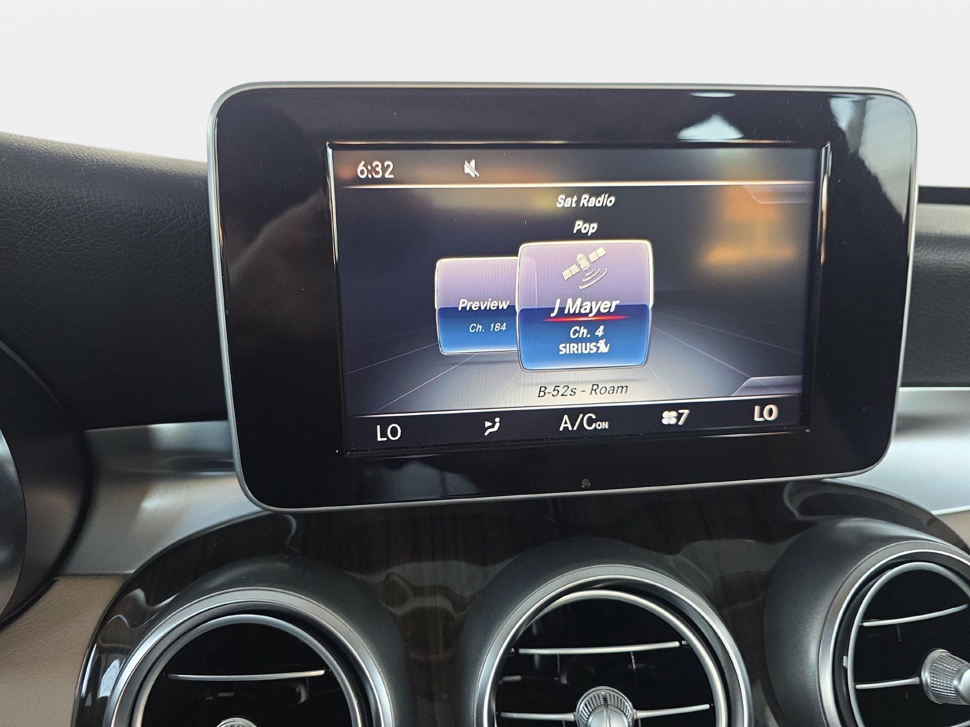 Used 2017 Mercedes-Benz C 300 4MATIC Sedan image 21
