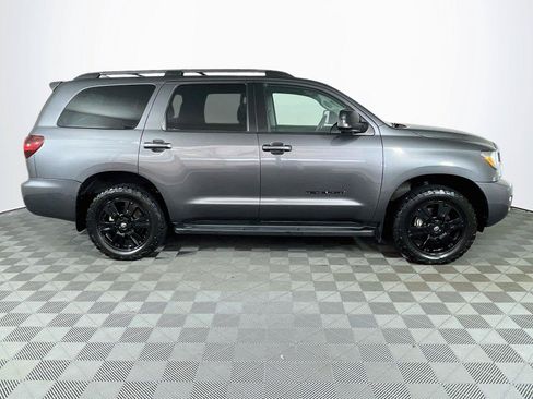 Used 2022 Toyota Sequoia TRD Sport AWD/4WD image 10