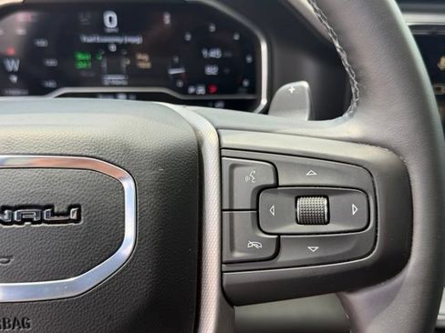 Used 2025 GMC Sierra 1500 Denali w/ Denali Reserve Package AWD/4WD image 19
