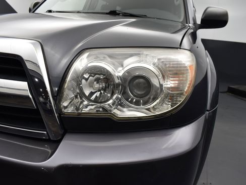 Used 2007 Toyota 4Runner SR5 image 5