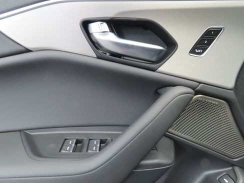 Used 2025 Acura TLX w/ Technology Package image 26