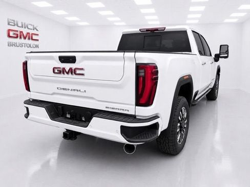 New 2026 GMC Sierra 2500 Denali w/ Denali Reserve Package AWD/4WD image 6